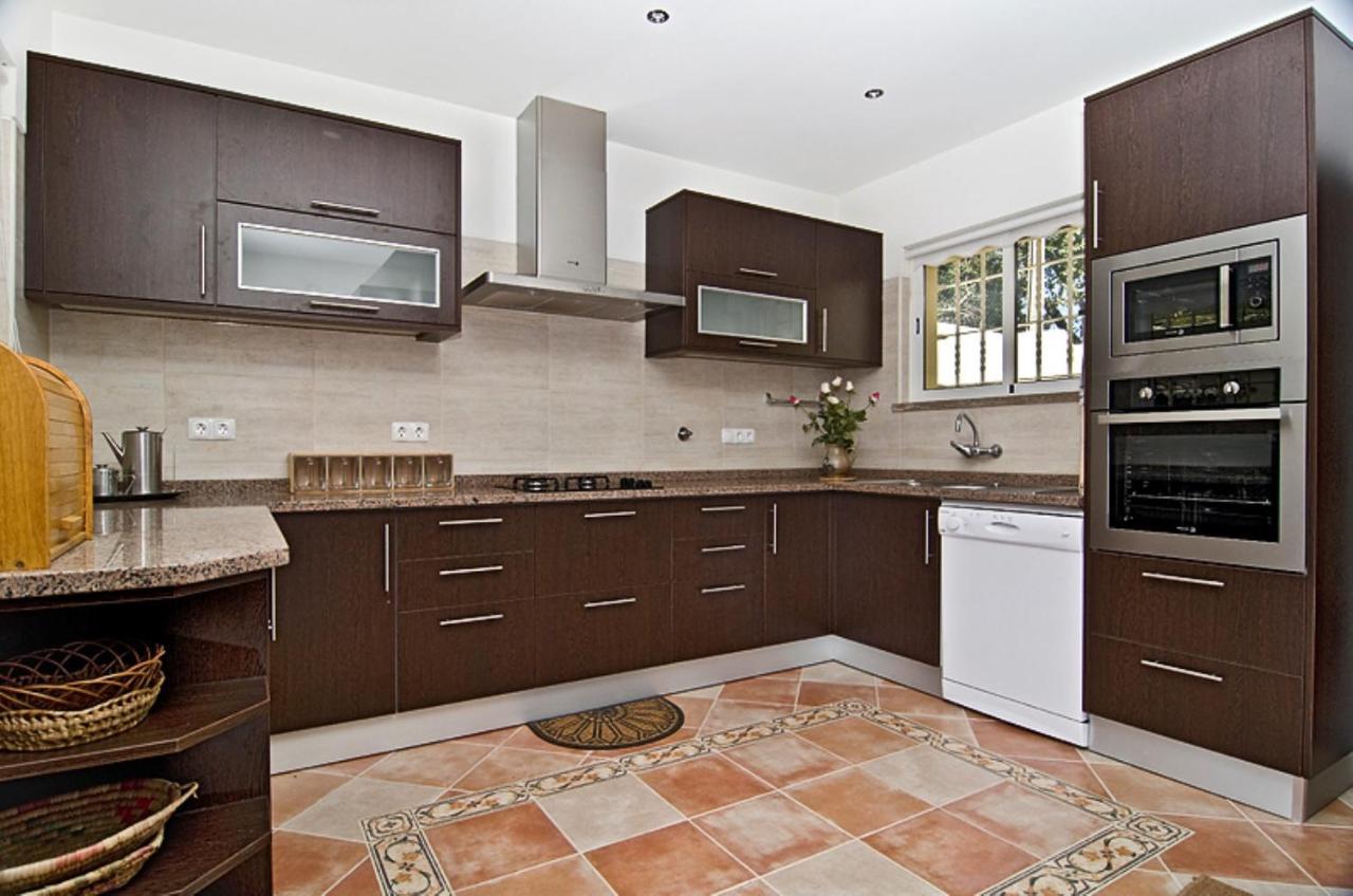 607 Lorena Villa