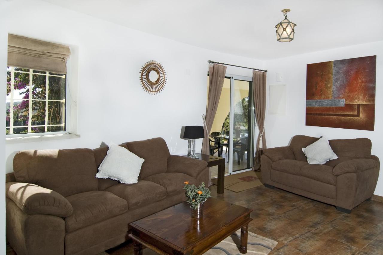 607 Lorena Villa *